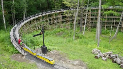 Brick Mountain - Huge Rideable Miniature Railroad