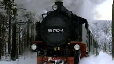 Duitse stoom locomotieven in actie gedurende de winter