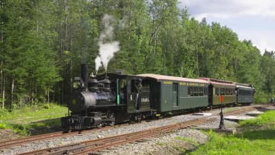 Narrow-gauge Steam in the USA - Maine and WW&F