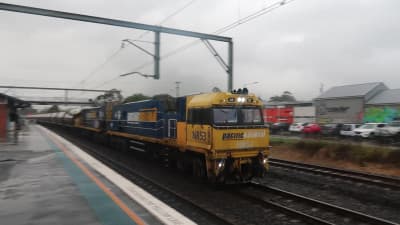 4.  Australian trainspotting Friday of freight trains in Illawarra