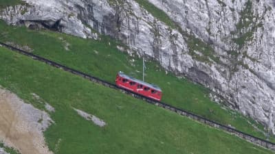 De steilste tandradbaan ter wereld - de Pilatus Bahn